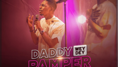 Daddy Wey Dey Pamper - Moses Bliss